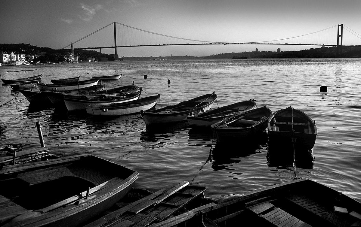 Boats and Bosphorus Bridge - K.Uğur Varlı