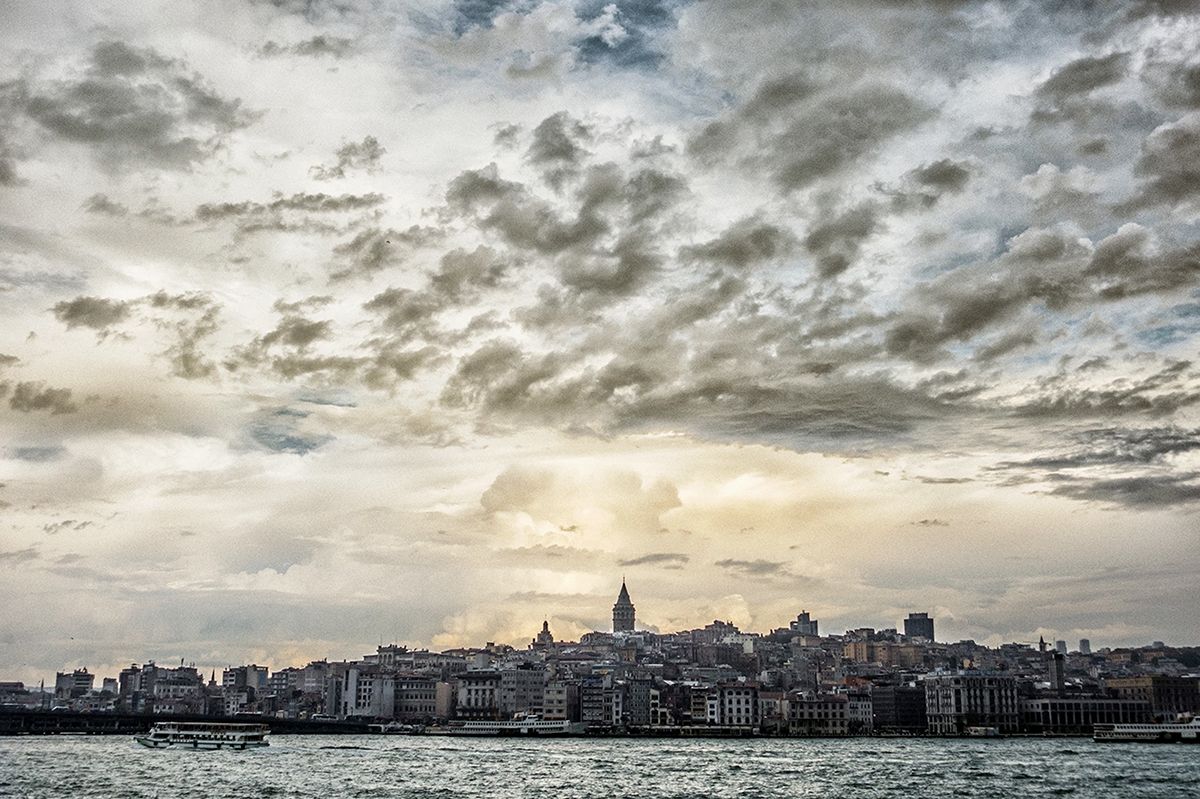 Clouds and Galata Tower - K.Uğur Varlı